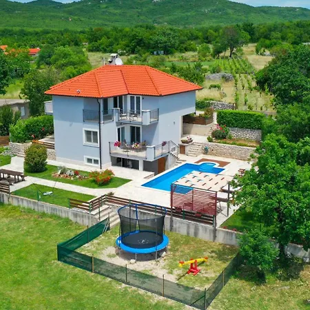 Villa Ruza - Omis By Guide